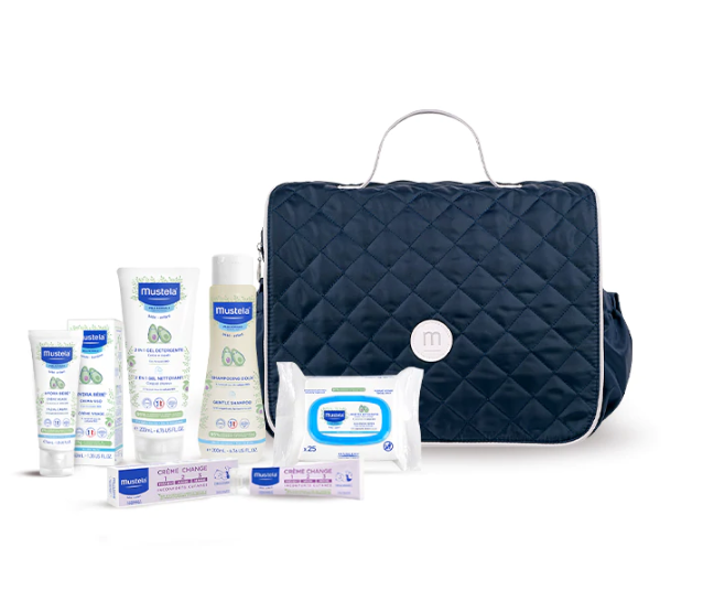 Mustela Borsa Zaino Gel Detergente 2in1 200 ml + Shampoo Dolce 200 ml + Pasta Cambio 50 ml + Salviette Multiuso 25 pezzi + Hydra Bebè Viso 40 ml