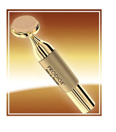 Chrissie Spugna In Latex Per Prodige