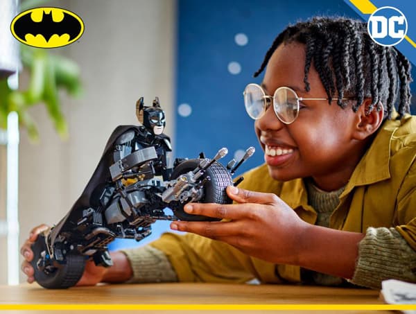 Lego super heroes dc personaggio costruibile di batman con bat-pod